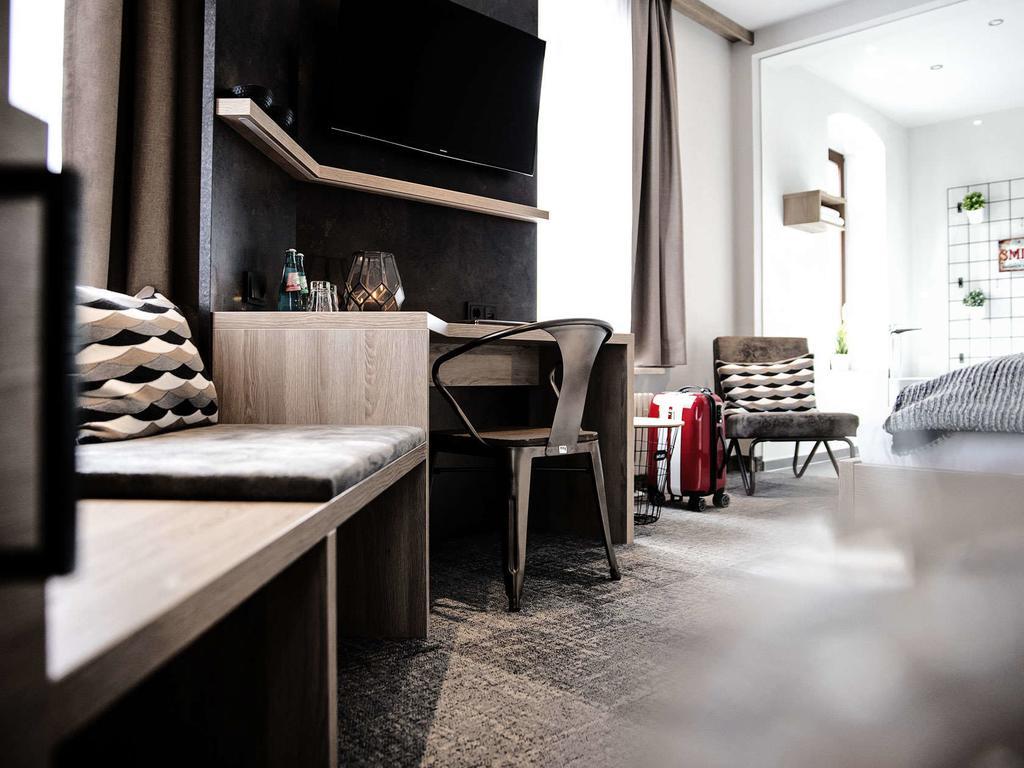 alexxanders Hotel&Boardinghouse, Restaurant Chemnitz Exterior foto