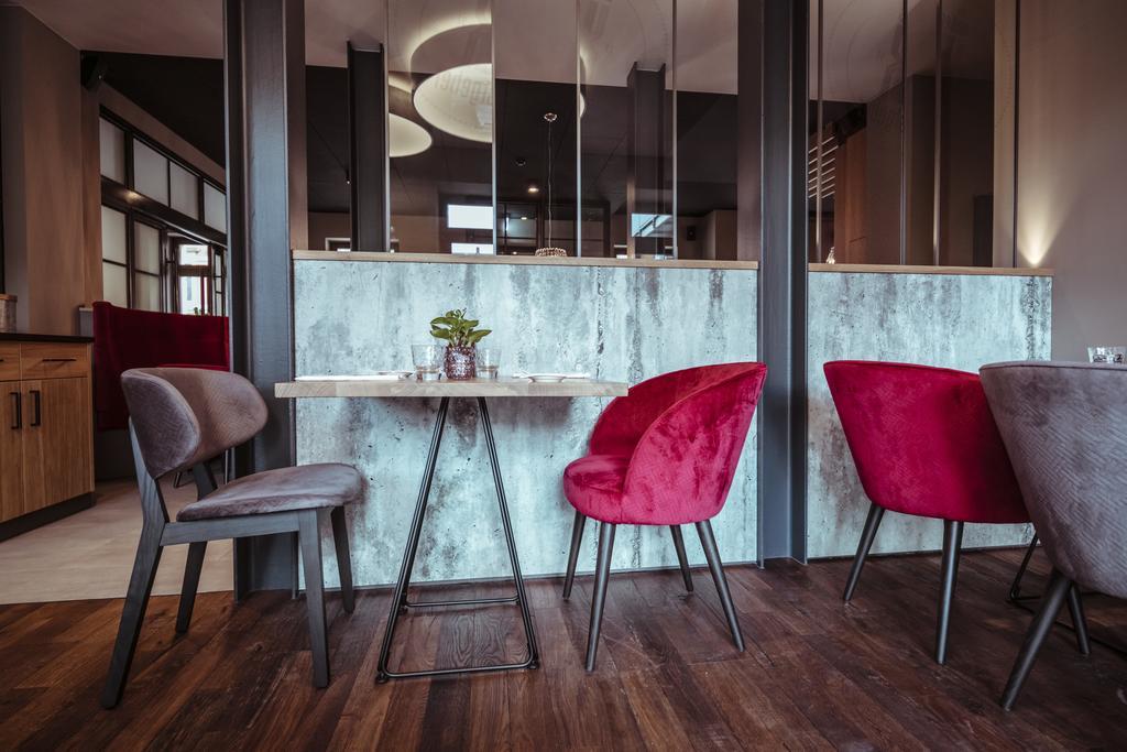 alexxanders Hotel&Boardinghouse, Restaurant Chemnitz Exterior foto