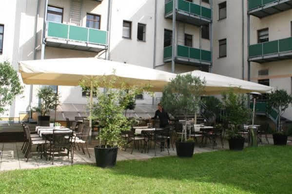 alexxanders Hotel&Boardinghouse, Restaurant Chemnitz Exterior foto